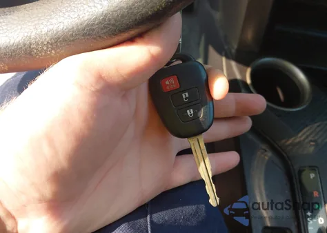 2015 Toyota Rav4 Le из США, поврежденный, VIN 2T3ZFREVXFW191073